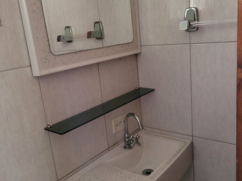 imóvel com 61m² - Vl. Santa Maria - Poá