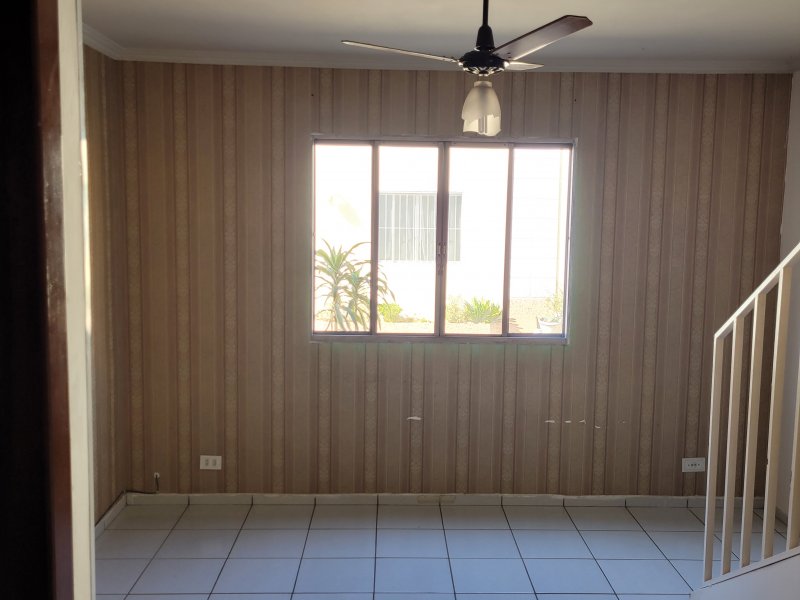 imóvel com 61m² - Vl. Santa Maria - Poá