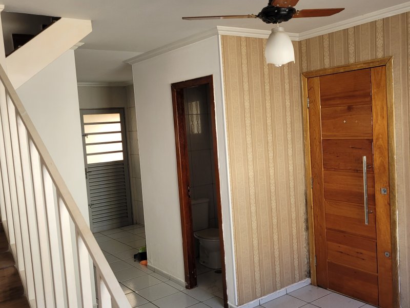 imóvel com 61m² - Vl. Santa Maria - Poá