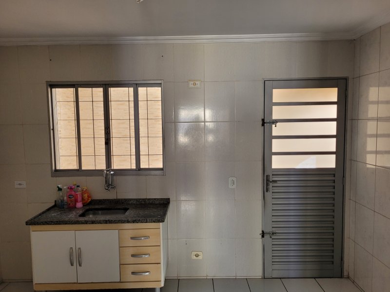 imóvel com 61m² - Vl. Santa Maria - Poá