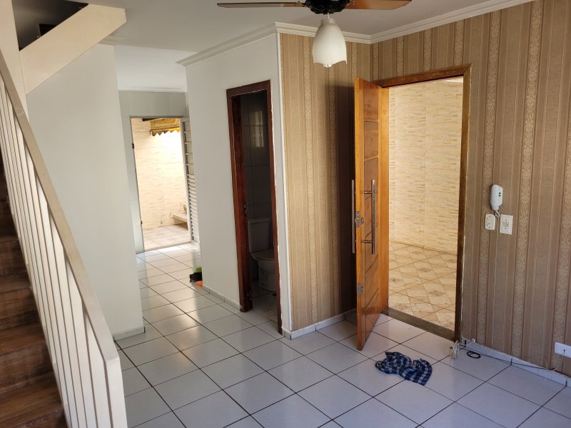 imóvel com 61m² - Vl. Santa Maria - Poá