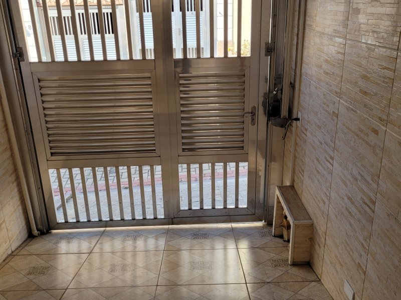 imóvel com 61m² - Vl. Santa Maria - Poá
