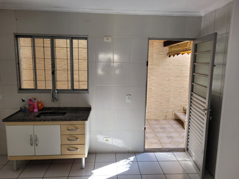 imóvel com 61m² - Vl. Santa Maria - Poá