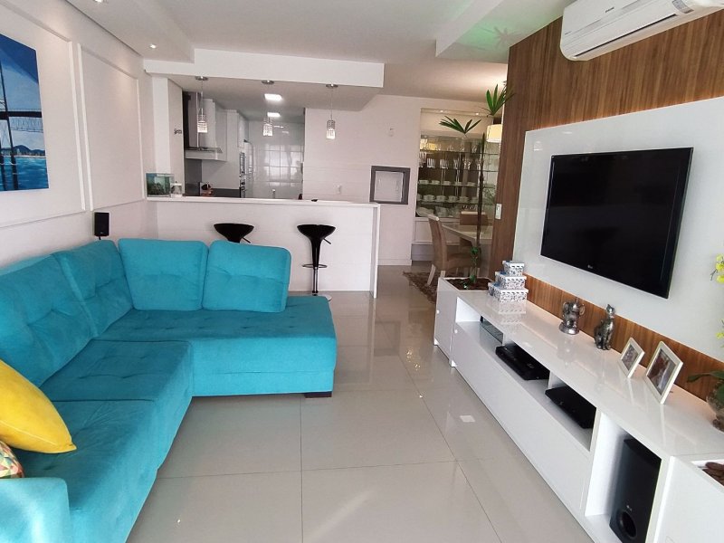 imóvel com 106m² - Barreiros - São José