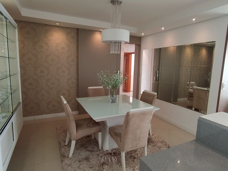 imóvel com 106m² - Barreiros - São José