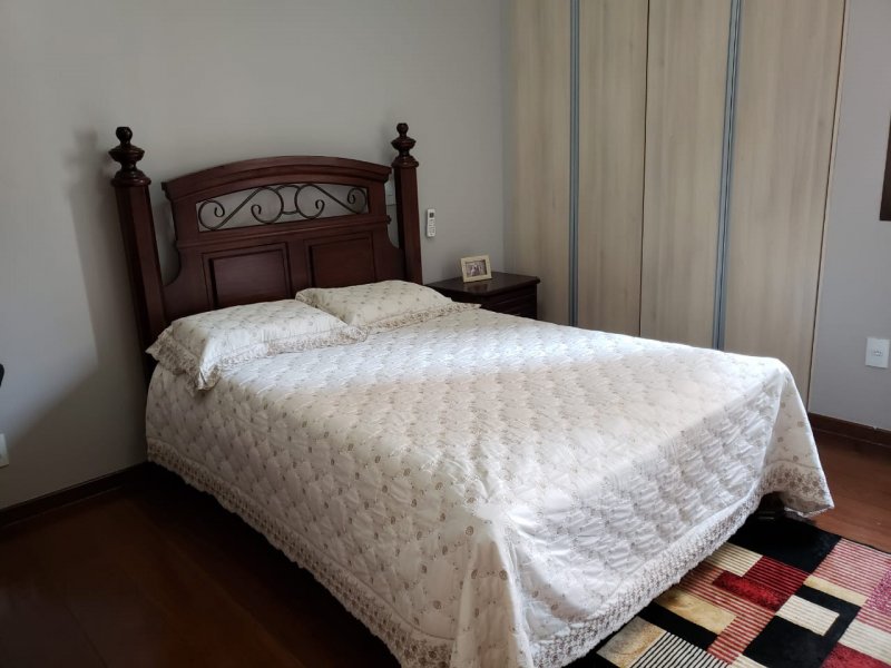 Apartamento à venda Centro com 237m² e 4 quartos por R$ 980.000 - 1509958057-quarto-3.jpg