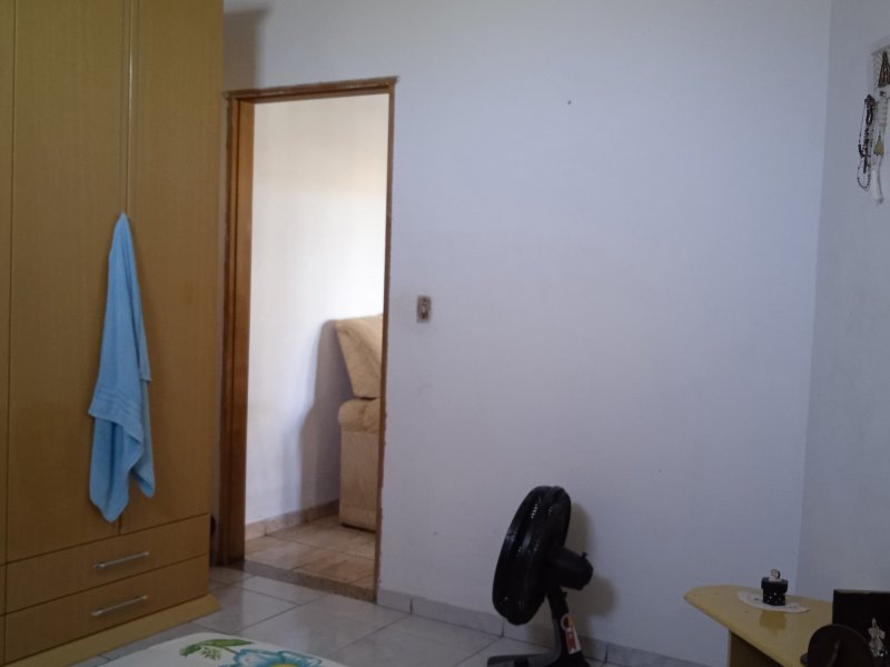 Casa à venda Jardim Nova Republica com 300m² e 2 quartos por R$ 370.000 - 1959981801-img-20210408-150137.jpg