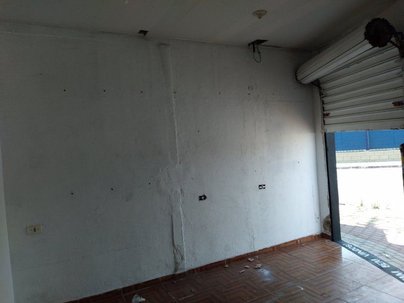 Comercial à venda SAMAMBAIA com 44m² e 1 quarto por R$ 140.000 - 2021017930-20210823-131927.jpg