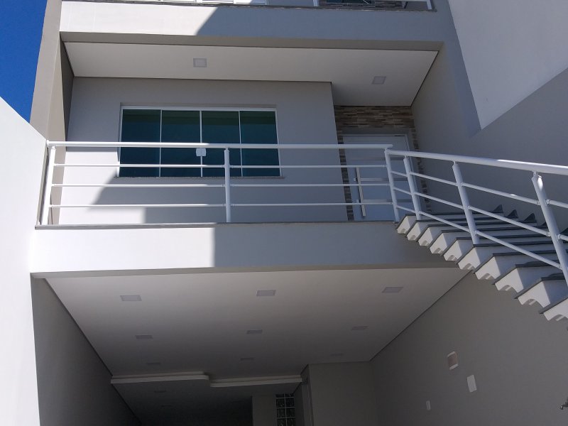 Casa à venda Jardim Pedroso com 220m² e 3 quartos por R$ 880.000 - 994397909-3.jpg