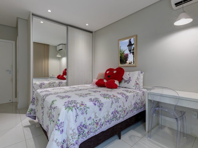 Casa de condomínio à venda Miragem com 266m² e 6 quartos por R$ 1.895.000 - 149673842-rodrigo-melo-cond-gileade-14.jpg