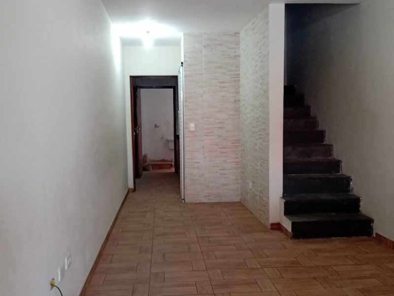 Casa de condomínio à venda Parada XV de Novembro com 64m² e 2 quartos por R$ 250 - 1117711391-img-20210906-101539940.jpg