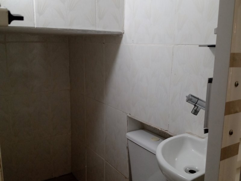 Casa de condomínio à venda Parada XV de Novembro com 64m² e 2 quartos por R$ 250 - 1486037566-img-20210906-101609088.jpg