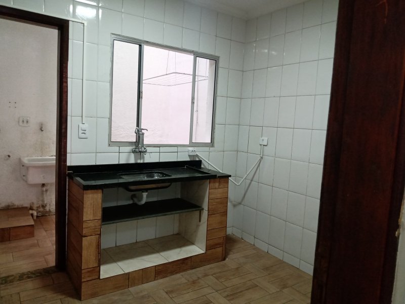 Casa de condomínio à venda Parada XV de Novembro com 64m² e 2 quartos por R$ 250 - 197216814-img-20210906-101617578.jpg
