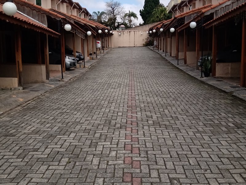 Casa de condomínio à venda Parada XV de Novembro com 64m² e 2 quartos por R$ 250 - 2057277991-img-20210906-100533765.jpg