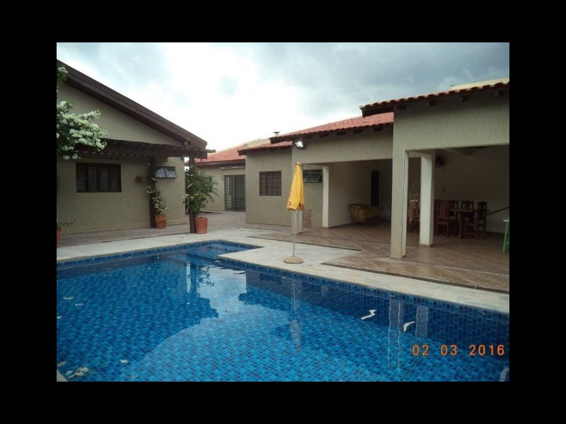 Casa à venda Nova Ourinhos com 260m² e 3 quartos por R$ 650.000 - 255947890-fotocasa6.jpg