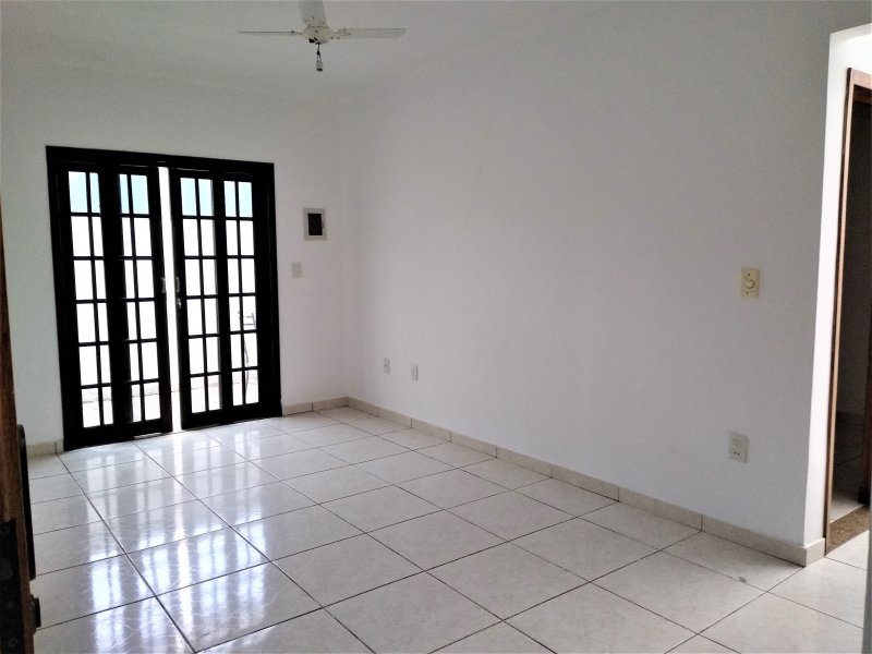 Casa à venda Residencial Colinas com 115m² e 2 quartos por R$ 295.000 - 1341765725-5.jpg