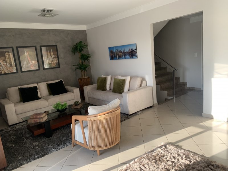 Casa à venda Jardim França com 280m² e 3 quartos por R$ 1.600.000 - 413754339-b8b19127-2de2-4caa-b3ce-a22c322ea2b8.jpeg