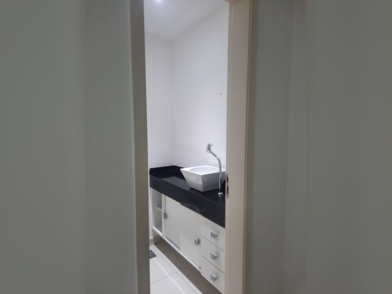 Apartamento à venda Icaraí com 79m² e 2 quartos por R$ 650.000 - 10-lavabo-3.jpg