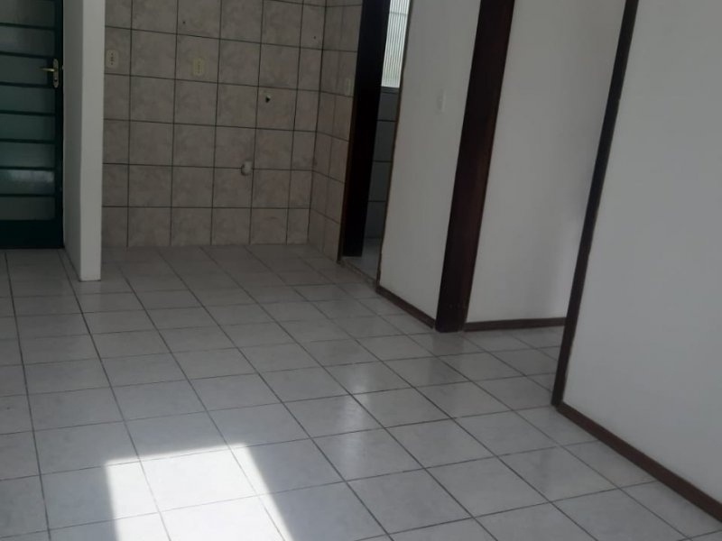 Apartamento à venda Rubem Berta com 56m² e 3 quartos por R$ 63.500 - 1451224700-whatsapp-image-2021-09-08-at-23.jpeg