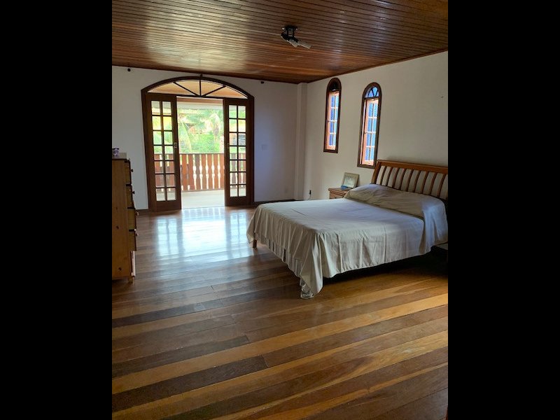 imóvel com 1100m² - Jacaroa - Maricá