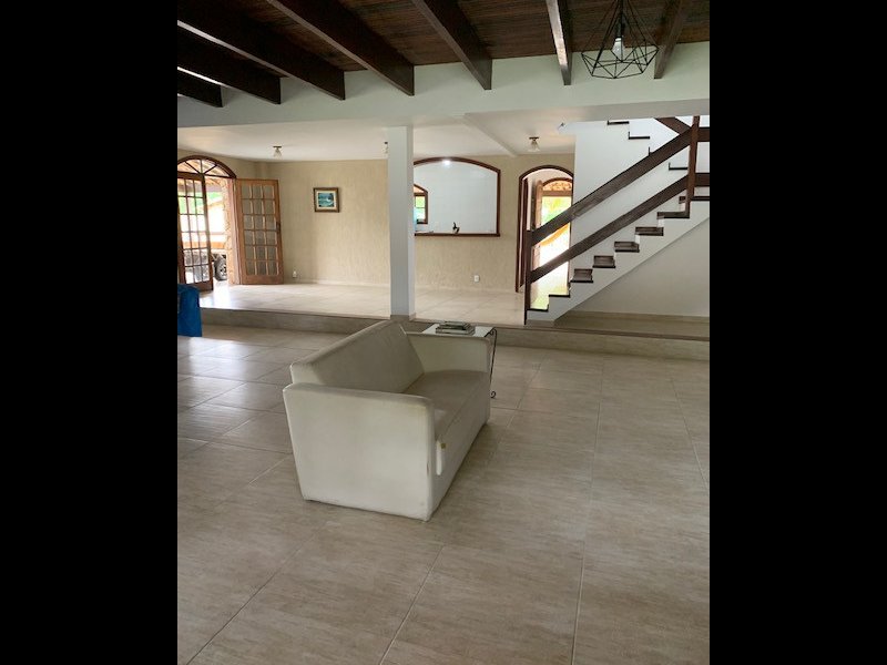 imóvel com 1100m² - Jacaroa - Maricá