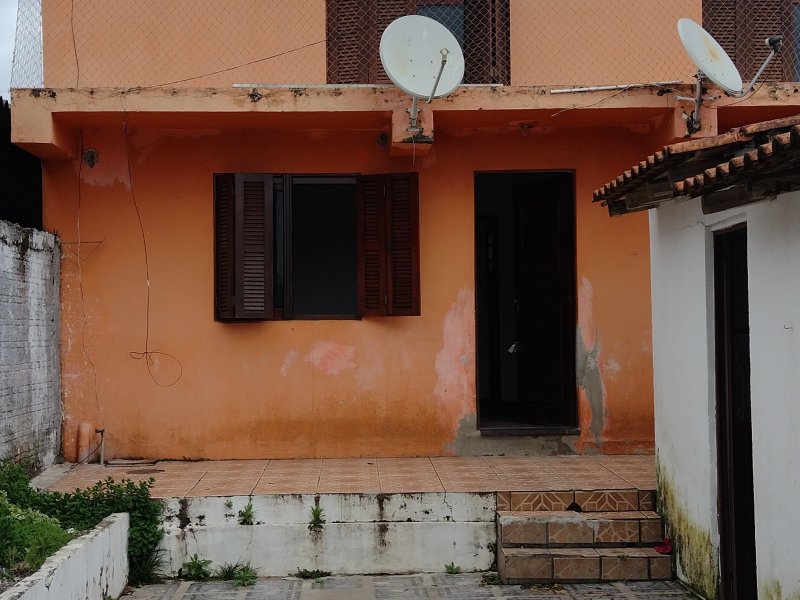 imóvel com 200m² - Tancredo Neves - Santa Maria
