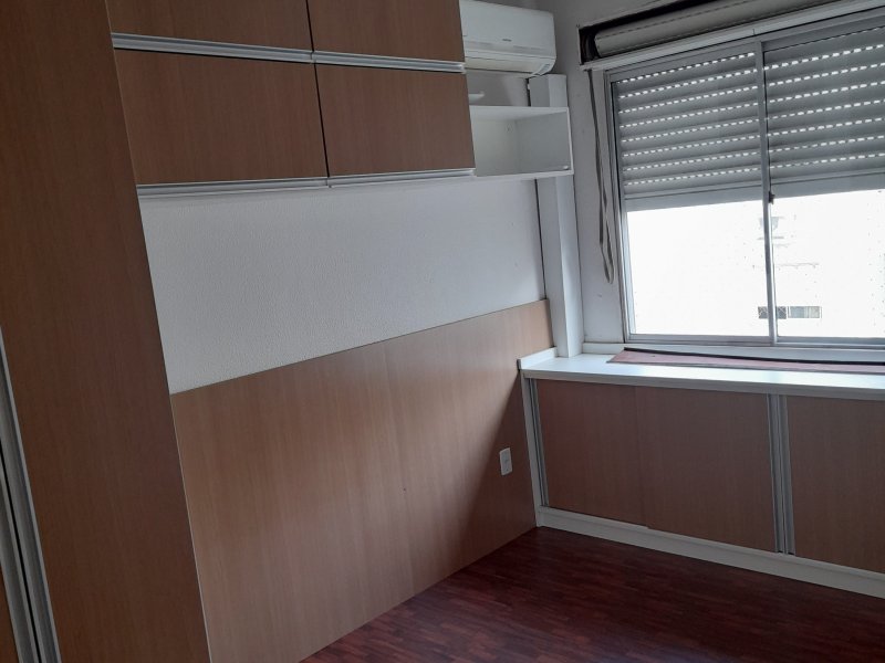 Apartamento à venda Sarandi com 52m² e 2 quartos por R$ 188.000 - 1998413766-20210822-161149.jpg