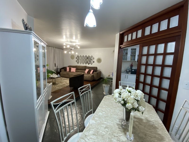 Apartamento à venda Centro com 150m² e 3 quartos por R$ 500.000 - 513453615-1222e209-eb84-45ee-80bf-6915bd794572.jpeg