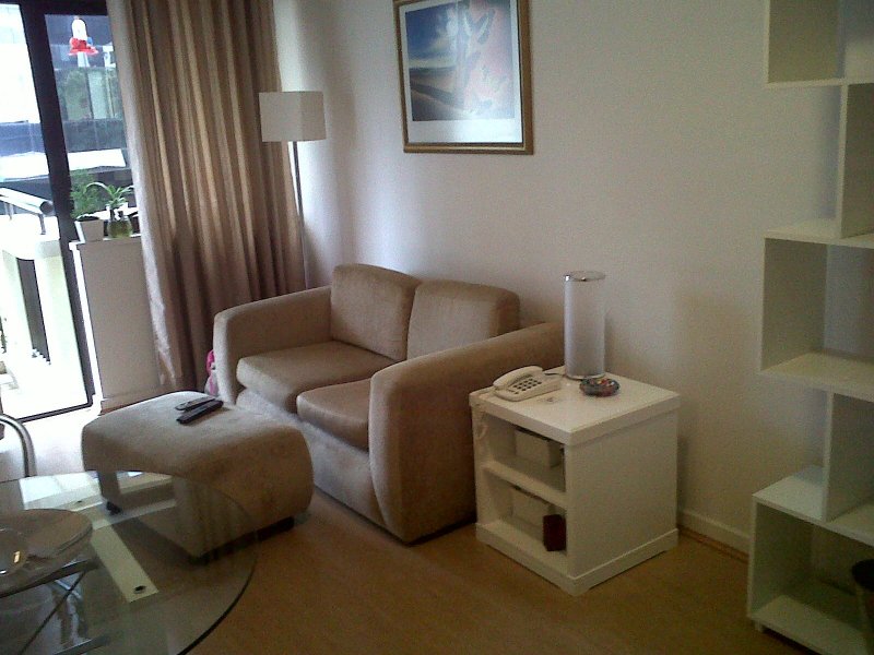 Flat à venda Itaim Bibi com 36m² e 1 quarto por R$ 700.000 - 1462216420-foto-sala-flat-2.jpg