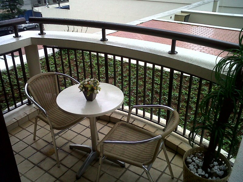 Flat à venda Itaim Bibi com 36m² e 1 quarto por R$ 700.000 - 1786971469-foto-varanda-flat-1.jpg