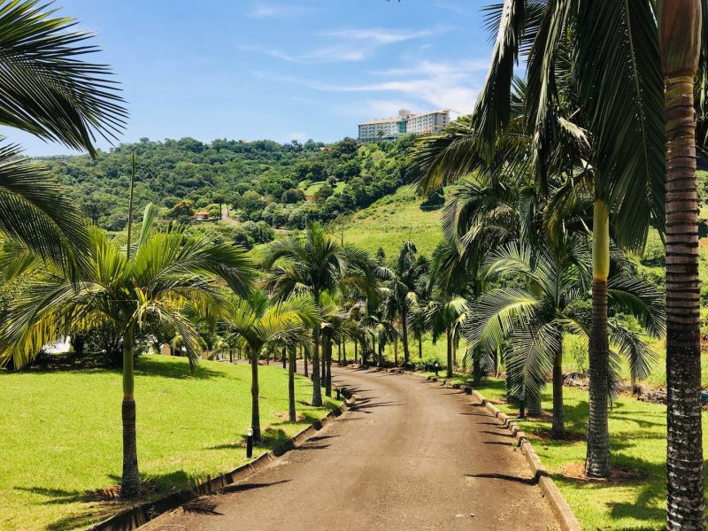 imóvel com 2100m² - Centro - Itá