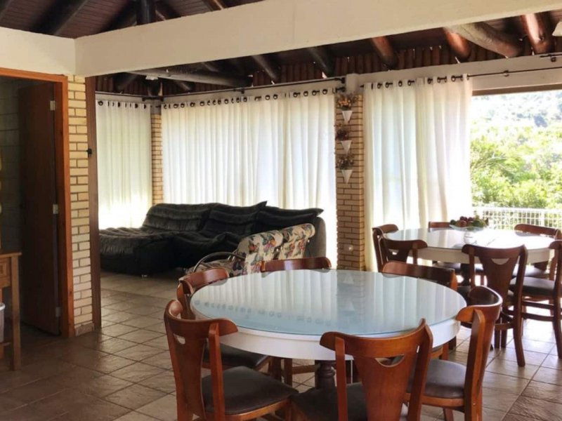 imóvel com 2100m² - Centro - Itá