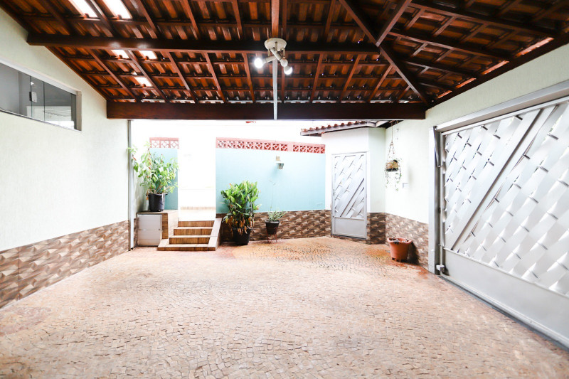 Casa à venda Parque dos Lagos com 160m² e 3 quartos por R$ 490.000 - 1811817607-a7ec1414-222f-44a0-85e3-2e0e5b1efd42.jpg