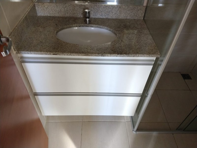 Apartamento à venda Águas Claras com 60m² e 2 quartos por R$ 410.000 - 780047722-banheiro-pia.jpeg