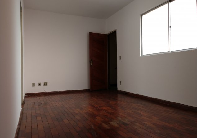 imóvel com 57m²