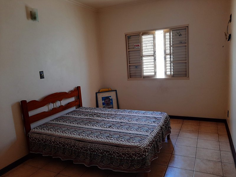 Casa à venda Centro com 250m² e 3 quartos por R$ 570.000 - 1051415374-inbound4283327755008946360.jpg
