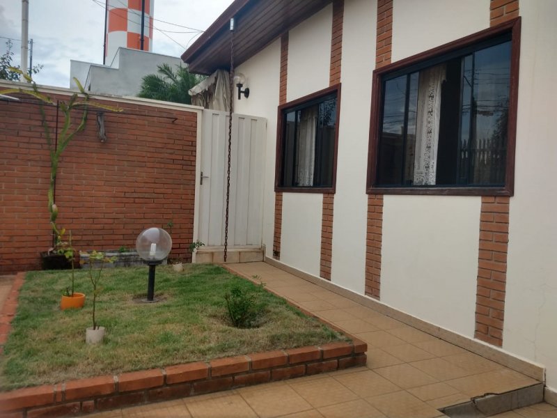 Casa à venda Centro com 250m² e 3 quartos por R$ 570.000 - 1566316816-inbound6078225235380425516.jpg