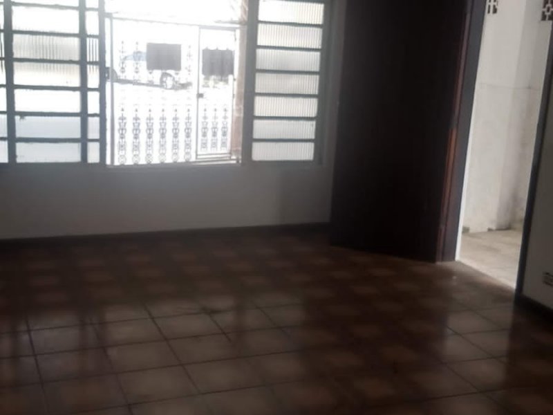 Casa à venda Centro com 220m² e 4 quartos por R$ 750.000 - 360020818-inbound860747336.jpg