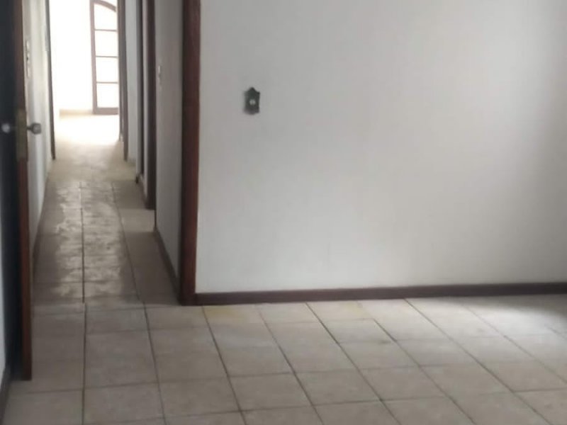 Casa à venda Centro com 220m² e 4 quartos por R$ 750.000 - 398220030-inbound376706428.jpg