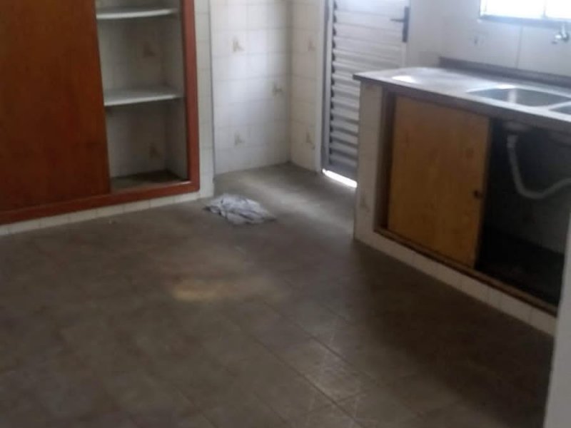 Casa à venda Centro com 220m² e 4 quartos por R$ 750.000 - 441577770-inbound891913974.jpg