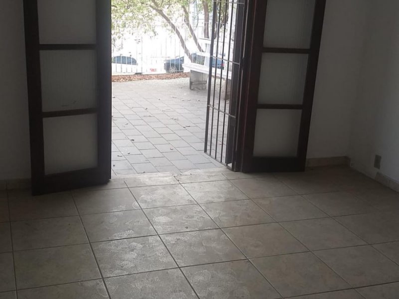 Casa à venda Centro com 220m² e 4 quartos por R$ 750.000 - 641928850-inbound1544442583.jpg