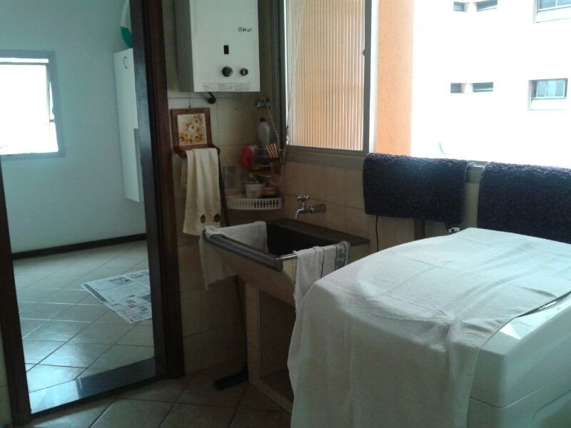 Apartamento à venda Centro com 184m² e 5 quartos por R$ 550.000 - 1450330314-lavanderia.jpg