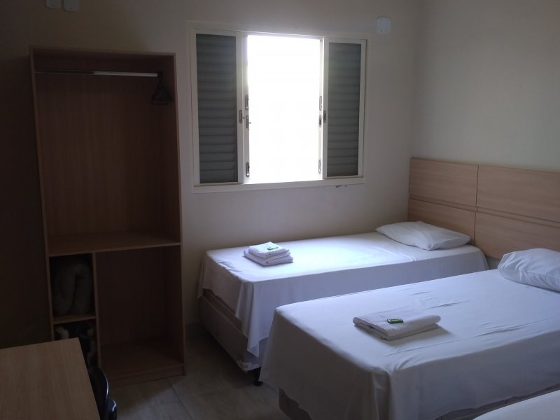Comercial à venda Saudade/Bom Jesus com 1300m² e 1 quarto por R$ 4.900.000 - 113255242-suite-p-3-camas-solteiro.jpg