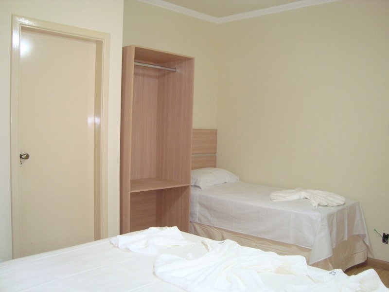 Comercial à venda Saudade/Bom Jesus com 1300m² e 1 quarto por R$ 4.900.000 - 114677010-suite-1-cama-casal-e-1-solteiro.JPG