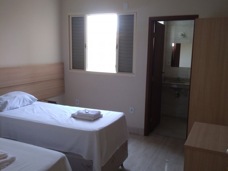 Comercial à venda Saudade/Bom Jesus com 1300m² e 1 quarto por R$ 4.900.000 - 163413596-suite-1-cama-casal-e-1-solteiro-3.jpg