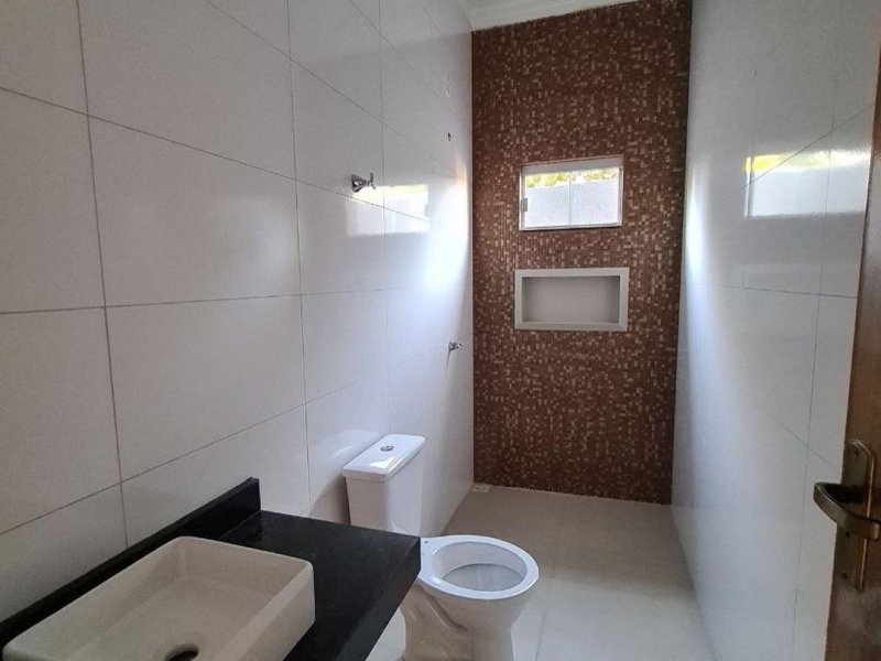 Casa à venda Jardim Planalto Verde com 200m² e 2 quartos por R$ 200.000 - 933817613-wc.jpeg