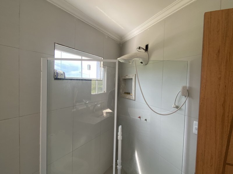 Casa à venda Centro com 170m² e 2 quartos por R$ 320.000 - 1606567795-84f3c4c1-2912-480f-b739-efd01ace81c4.jpeg