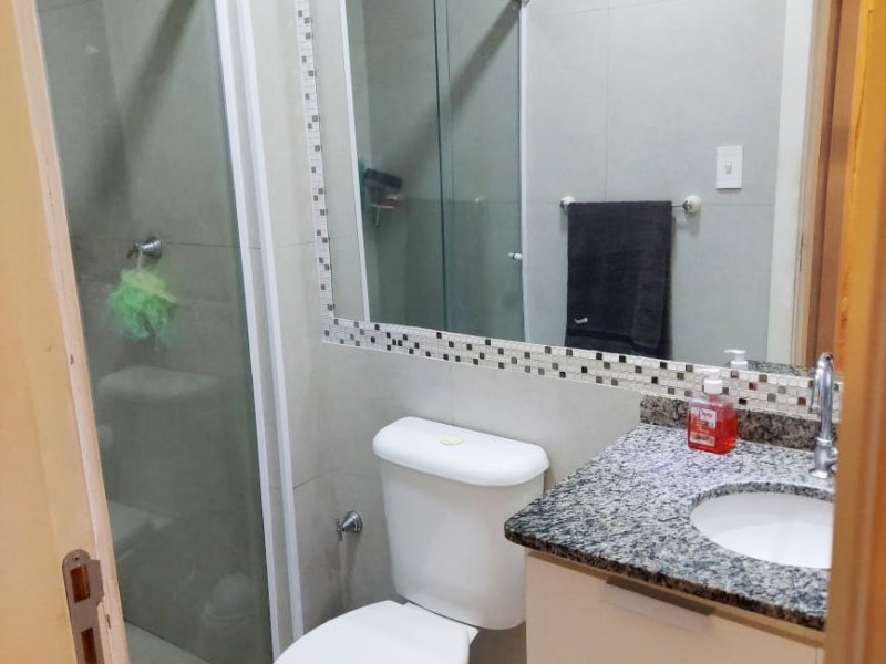 Apartamento à venda Jardim Monte Castelo com 55m² e 2 quartos por R$ 185.000 - 1274370465-banheiro-1.jpg