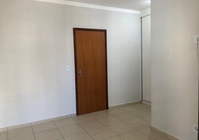 imóvel com 105m²