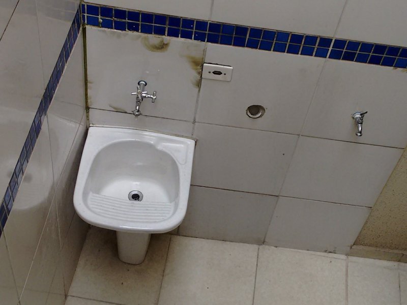 Comercial para alugar Centro com 220m² e 1 quarto por R$ 4.900 - 1932625975-foto-loc-1-lavanderia.jpg